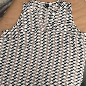 Worthington Black and White Graphic Tank Top